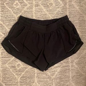 Lululemon Hotty hot shorts